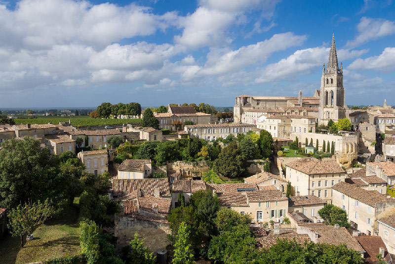 saint emilion village france vin
